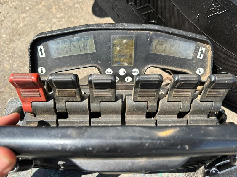 Hook lift truck, Crane truck Scania R580 6X2 V8 HOOKLIFT + CRANE HIAB 211 E-4 HIPRO - ROTATOR - RETARDER - ALCOA ALU - RADIO - NL TRUCK: picture 10