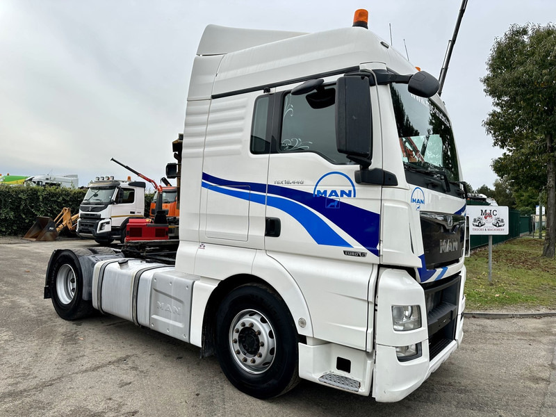 MAN TGX 18.440 chnr *EM* - RETARDER - PTO HYDR - FRIGO - SPOILERS - EURO 6 - CAMERA - AUTO - BE TRUCK - Tractor truck: picture 1 MAN TGX 18.440 chnr *EM* - RETARDER - PTO HYDR - FRIGO - SPOILERS - EURO 6 - CAMERA - AUTO - BE TRUCK - Tractor truck: picture 1