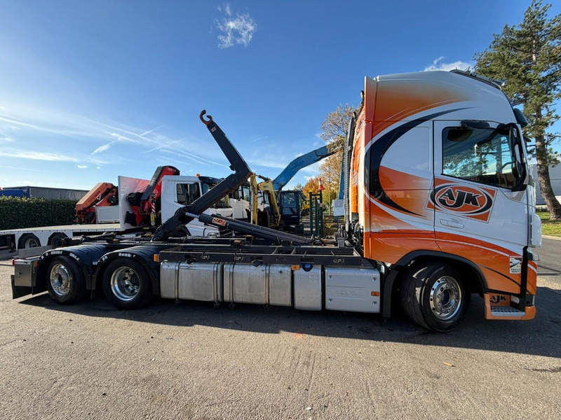 Volvo FH 460 6x2 GLOBE XL AJK HOOKLIFT - *FULL AIR* - DYNAMIC STEERING - I PARK COOL - LIFT + STEERING - ALCOA - BE TRUCK - TOP CONDITION - Hook lift truck: picture 4 Volvo FH 460 6x2 GLOBE XL AJK HOOKLIFT - *FULL AIR* - DYNAMIC STEERING - I PARK COOL - LIFT + STEERING - ALCOA - BE TRUCK - TOP CONDITION - Hook lift truck: picture 4