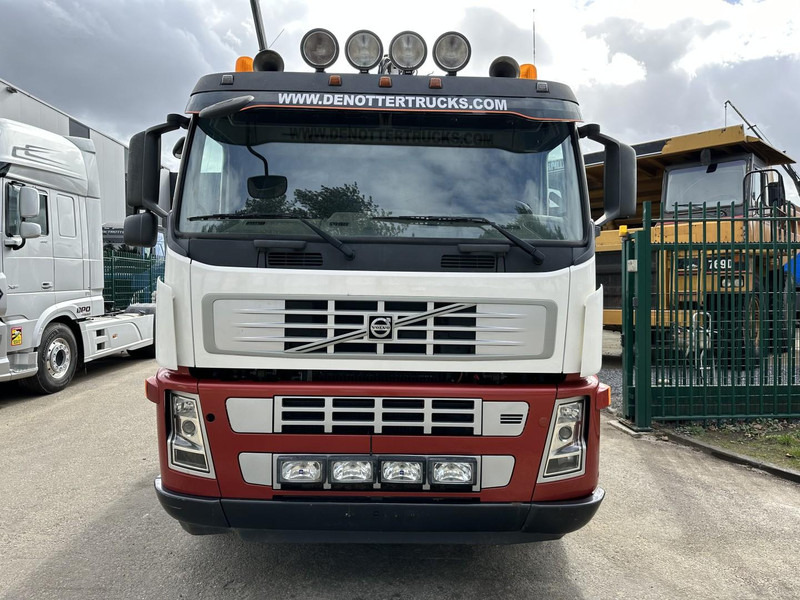 Volvo FM 480 8X2 - EURO 5 - STEERING AXLE / LENK ACHSE + KENNIS 14.000R - I SHIFT - Dropside/ Flatbed truck: picture 2 Volvo FM 480 8X2 - EURO 5 - STEERING AXLE / LENK ACHSE + KENNIS 14.000R - I SHIFT - Dropside/ Flatbed truck: picture 2