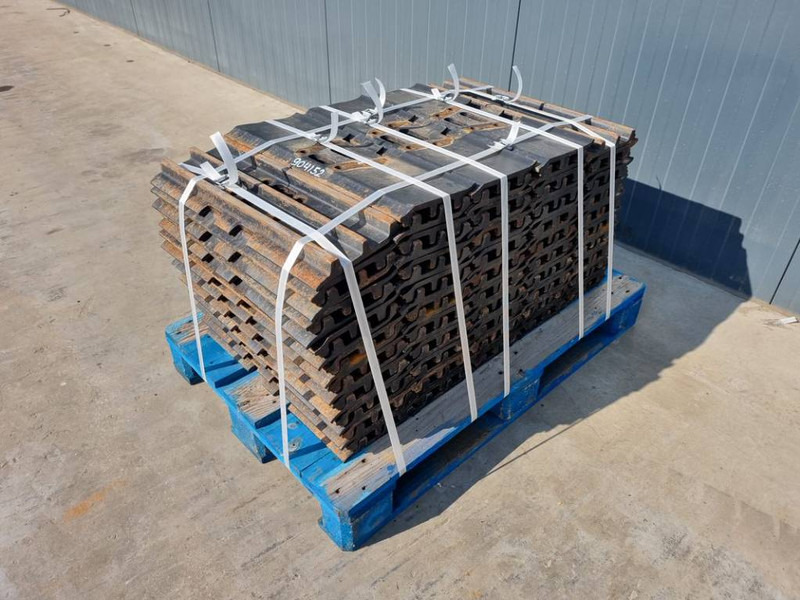 Cat 320D / 323D 3 Grouser 600mm - Frame/ Chassis for Construction machinery: picture 1 Cat 320D / 323D 3 Grouser 600mm - Frame/ Chassis for Construction machinery: picture 1