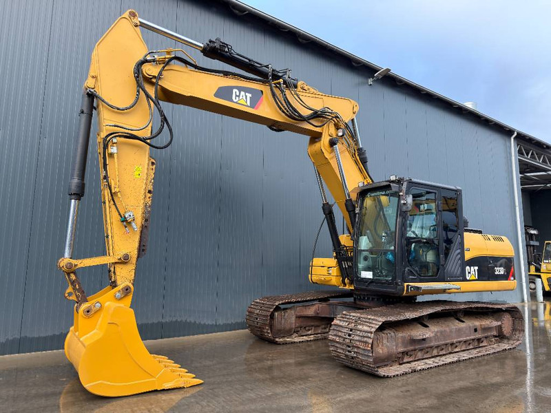 Cat 323D L - Crawler excavator: picture 1 Cat 323D L - Crawler excavator: picture 1