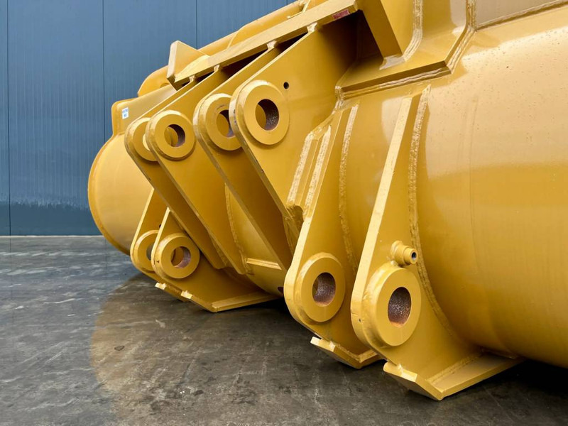 Cat 980K incl. cutting edge + side protectors - Bucket for Construction machinery: picture 4 Cat 980K incl. cutting edge + side protectors - Bucket for Construction machinery: picture 4