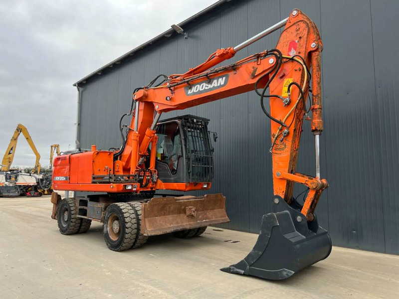 Doosan DX210W - Wheel excavator: picture 3 Doosan DX210W - Wheel excavator: picture 3