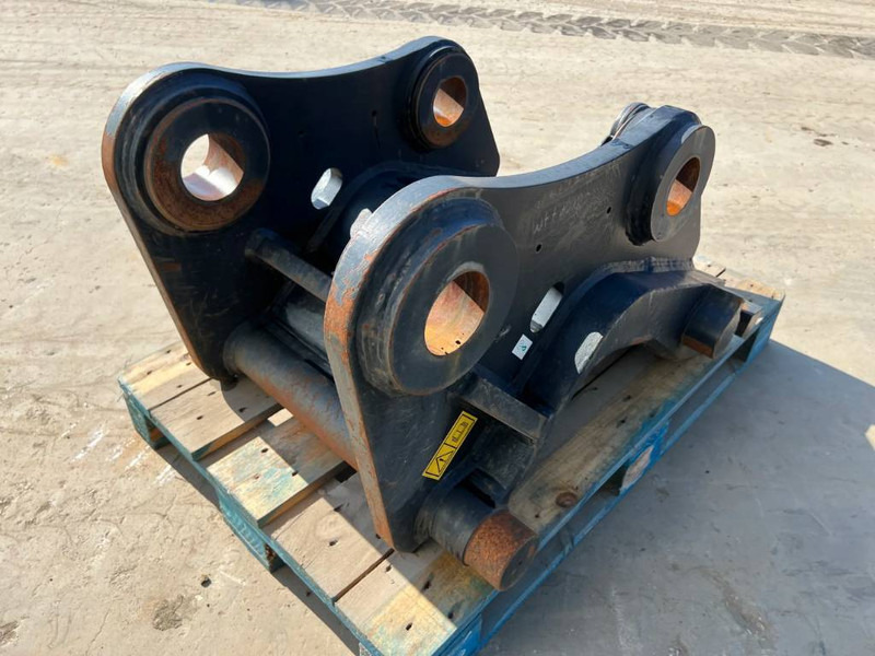 Verachtert CW45 - 330 / 336 DB - Quick coupler for Construction machinery: picture 5 Verachtert CW45 - 330 / 336 DB - Quick coupler for Construction machinery: picture 5
