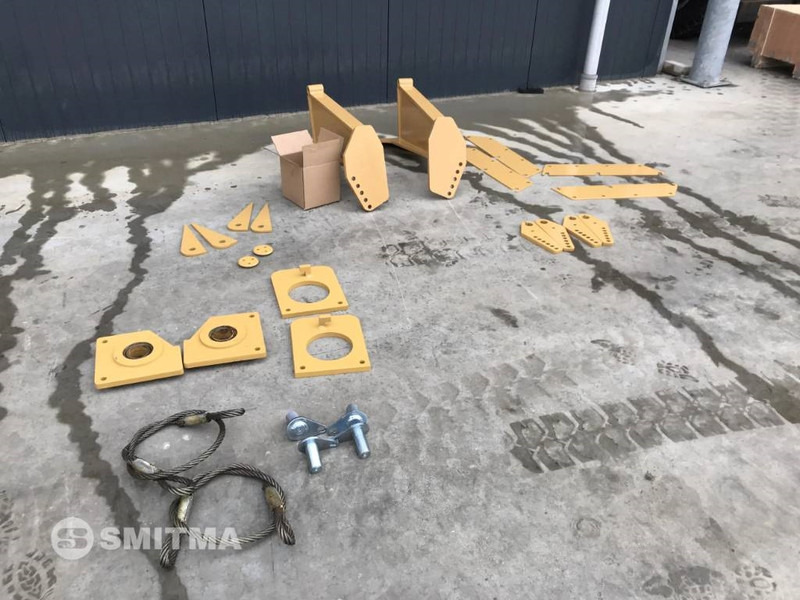 Volvo A25F - Tail lift for Construction machinery: picture 4 Volvo A25F - Tail lift for Construction machinery: picture 4