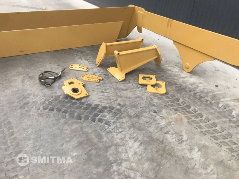 Volvo A30D - Tail lift for Construction machinery: picture 5 Volvo A30D - Tail lift for Construction machinery: picture 5