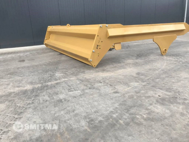 Volvo A30F - Tail lift for Construction machinery: picture 4 Volvo A30F - Tail lift for Construction machinery: picture 4