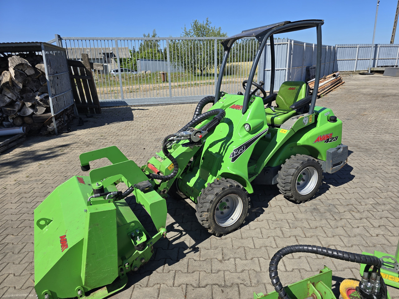 AVANT 423 - Skid steer loader: picture 3 AVANT 423 - Skid steer loader: picture 3