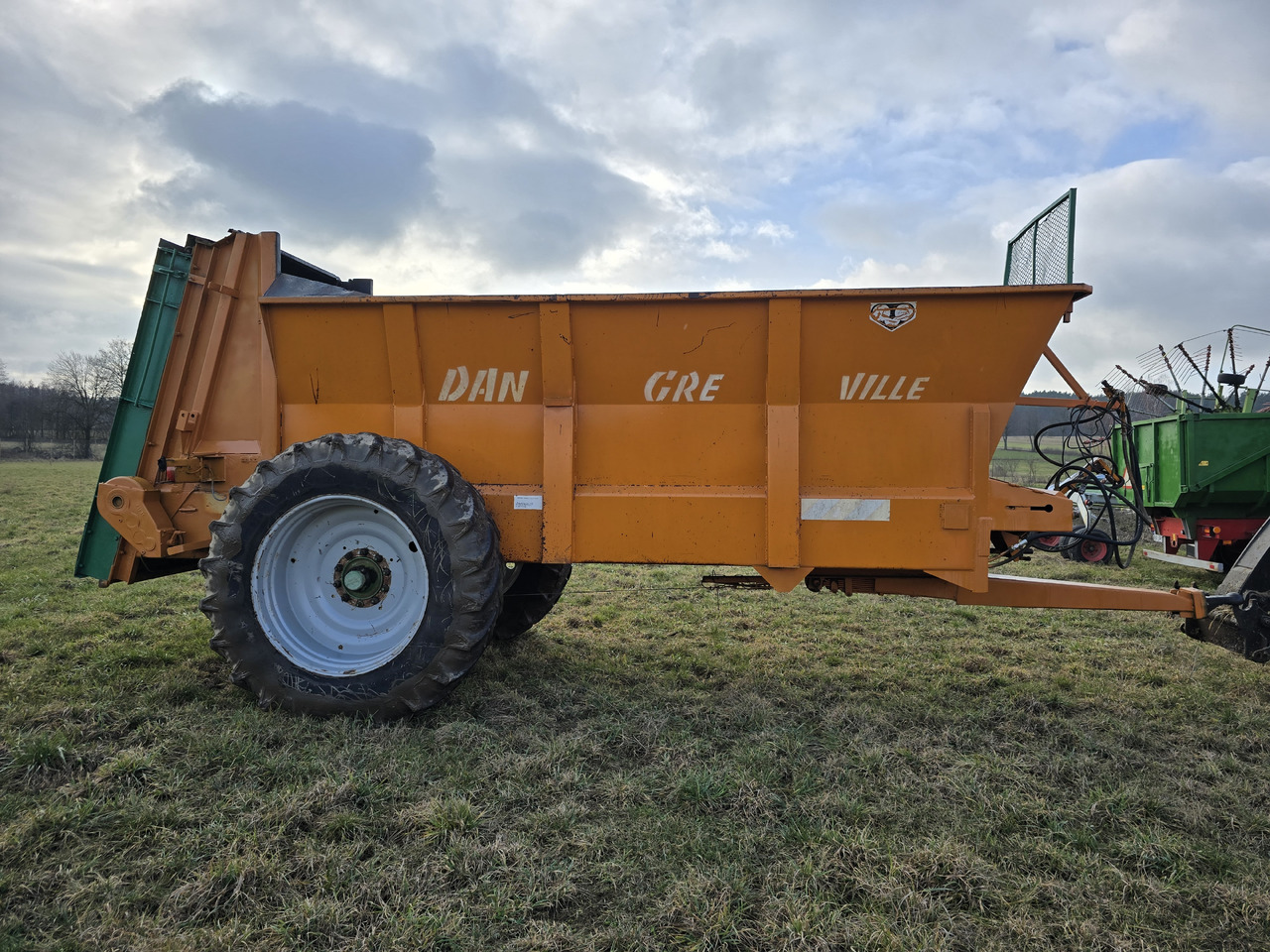 DANGREVILLE 14 - Manure spreader: picture 4 DANGREVILLE 14 - Manure spreader: picture 4