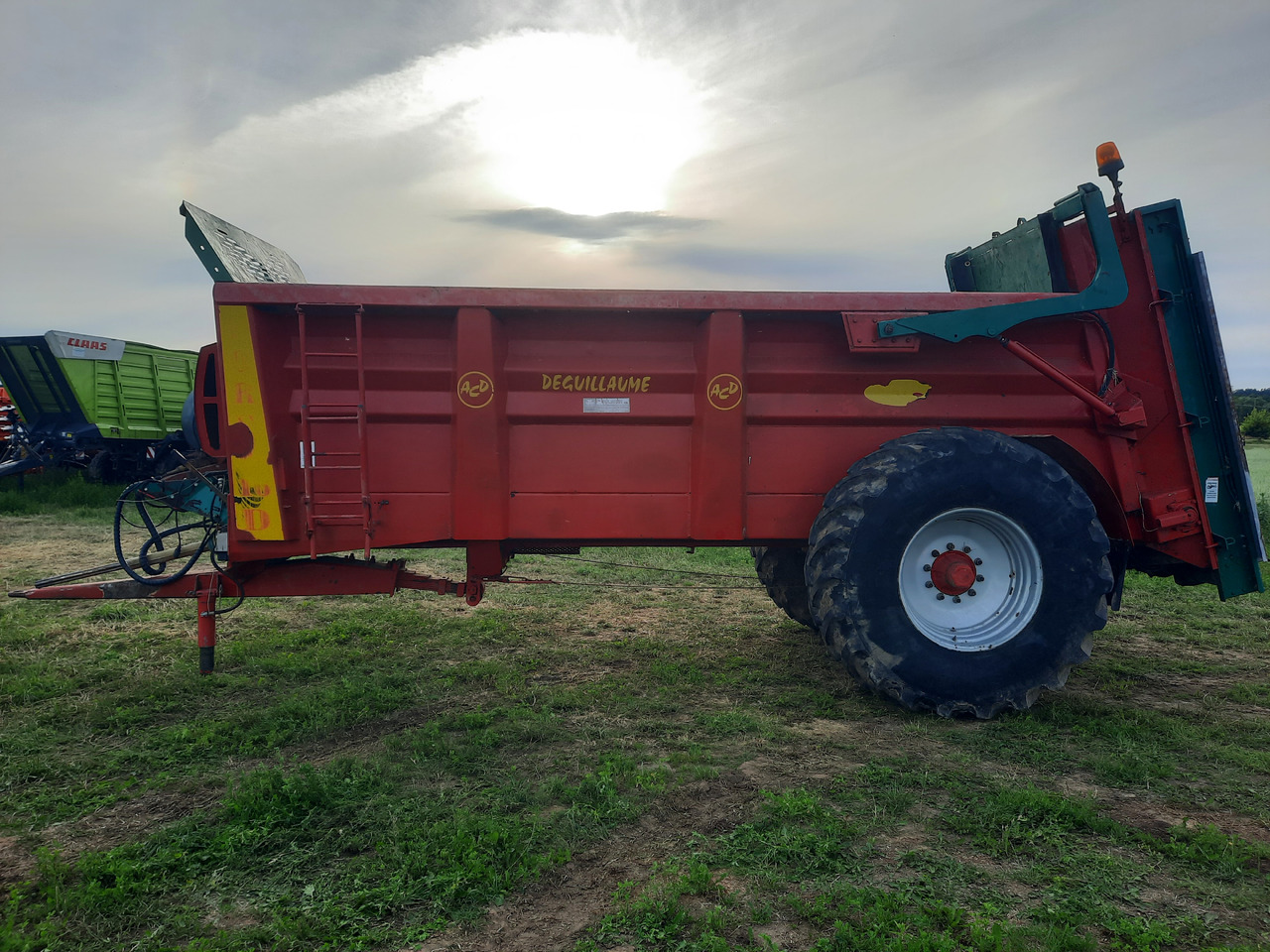 DEGUILLAUME Force 16 D - Manure spreader: picture 2 DEGUILLAUME Force 16 D - Manure spreader: picture 2