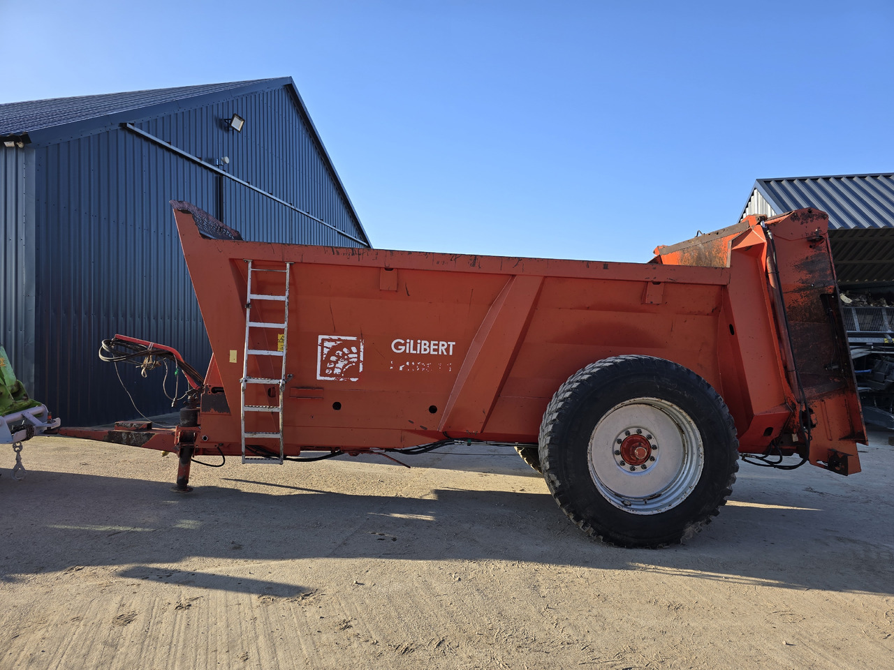 GILIBERT HELIOS 15 - Manure spreader: picture 2 GILIBERT HELIOS 15 - Manure spreader: picture 2