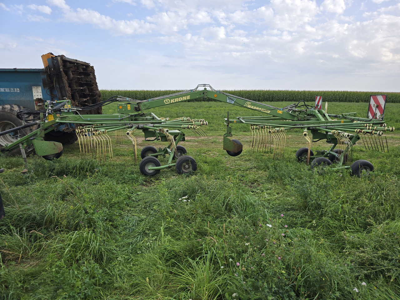 KRONE Swadro 710/26T - Tedder/ Rake: picture 3 KRONE Swadro 710/26T - Tedder/ Rake: picture 3