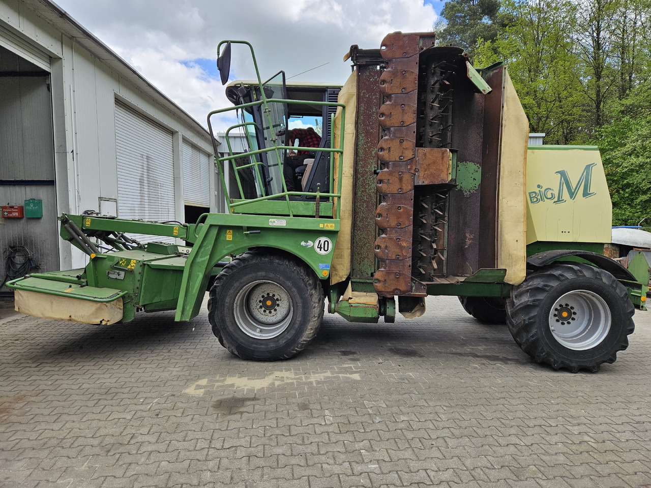Krone Big M - Mower: picture 2 Krone Big M - Mower: picture 2