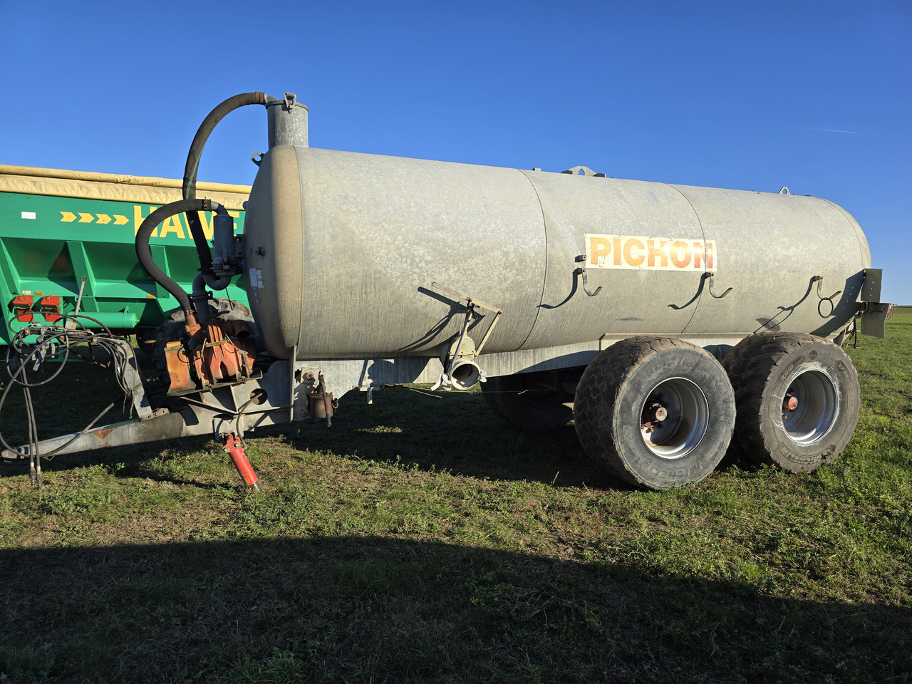 PICHON S.A. TL15 - Slurry tanker: picture 3 PICHON S.A. TL15 - Slurry tanker: picture 3