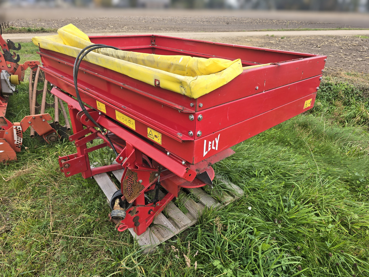 Lely SE 1500 Fertiliner - Fertilizer spreader: picture 3 Lely SE 1500 Fertiliner - Fertilizer spreader: picture 3
