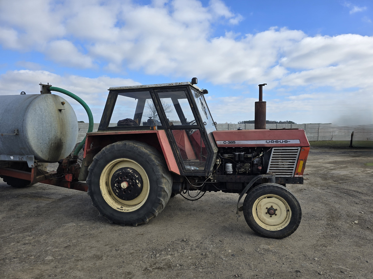 Ursus C-385 - Farm tractor: picture 2 Ursus C-385 - Farm tractor: picture 2