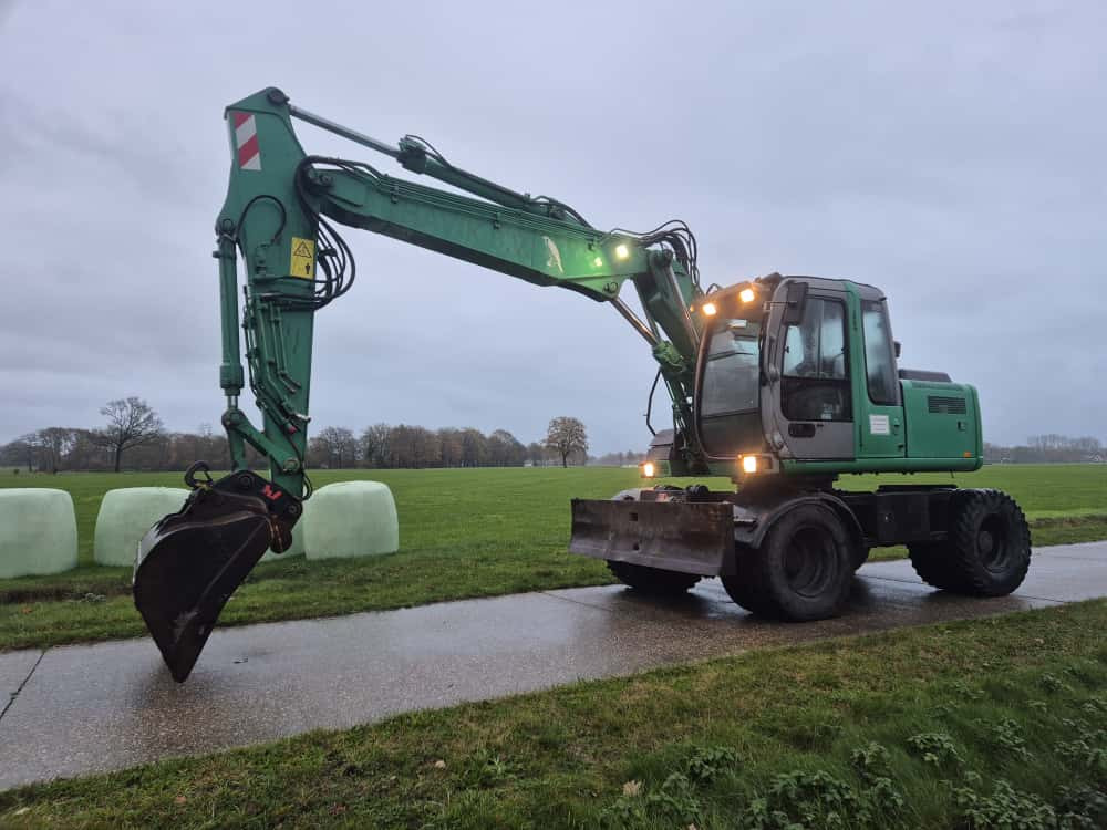 Wheel excavator HITACHI ZX 130 W: picture 17