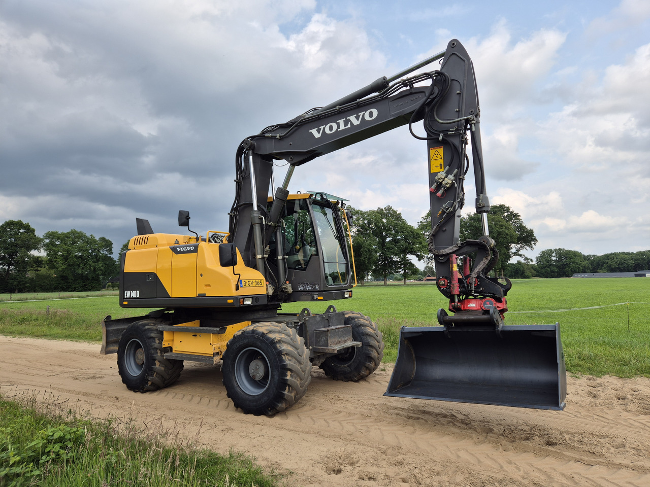 VOLVO EW 140 D Rototilt - Wheel excavator: picture 5 VOLVO EW 140 D Rototilt - Wheel excavator: picture 5