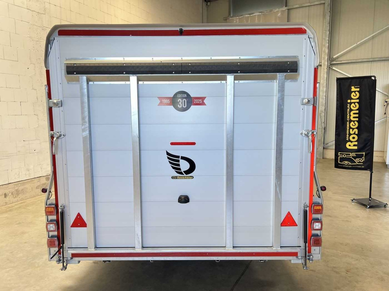 CHEVAL LIBERTE DEBON C2000 Roadster ALF Autotransporter geschlossen - Autotransporter trailer: picture 5 CHEVAL LIBERTE DEBON C2000 Roadster ALF Autotransporter geschlossen - Autotransporter trailer: picture 5