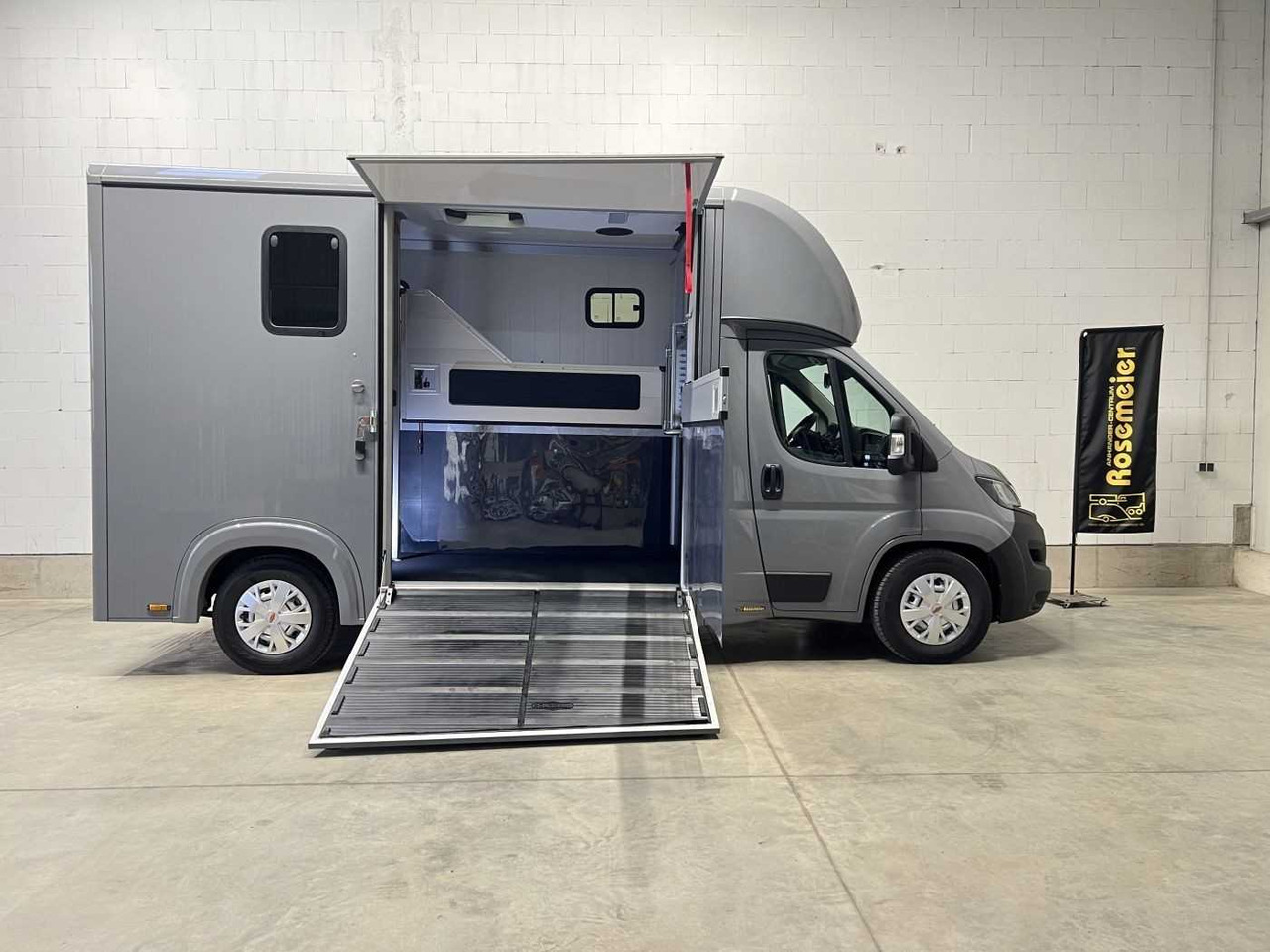 Fiat Compact Basic LKW - Horse truck, Commercial truck: picture 1 Fiat Compact Basic LKW - Horse truck, Commercial truck: picture 1