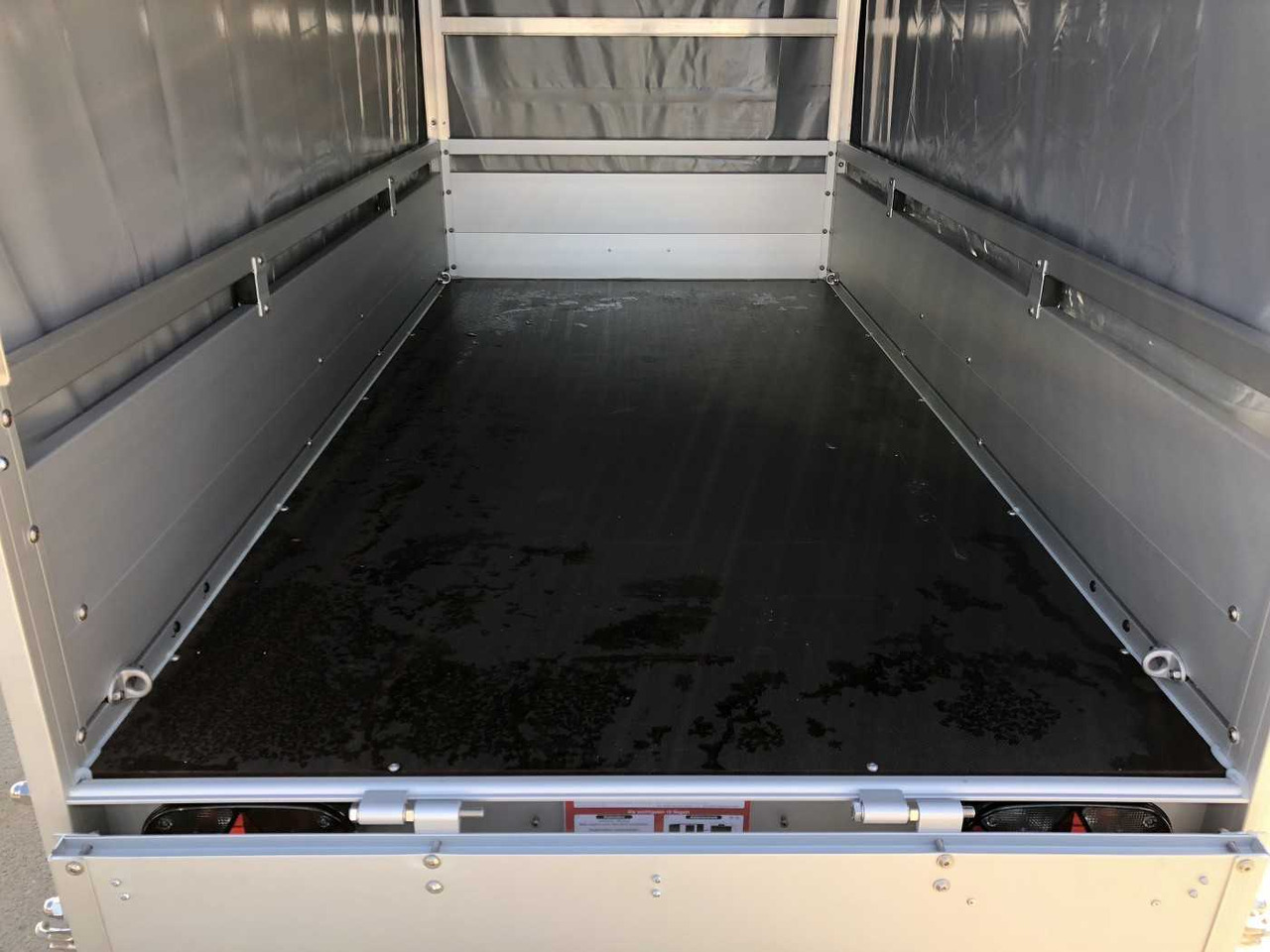 KOCH U4 mit Plane 1100 grau Kastenanhänger ungebremst leasing KOCH U4 mit Plane 1100 grau Kastenanhänger ungebremst: picture 8 KOCH U4 mit Plane 1100 grau Kastenanhänger ungebremst leasing KOCH U4 mit Plane 1100 grau Kastenanhänger ungebremst: picture 8