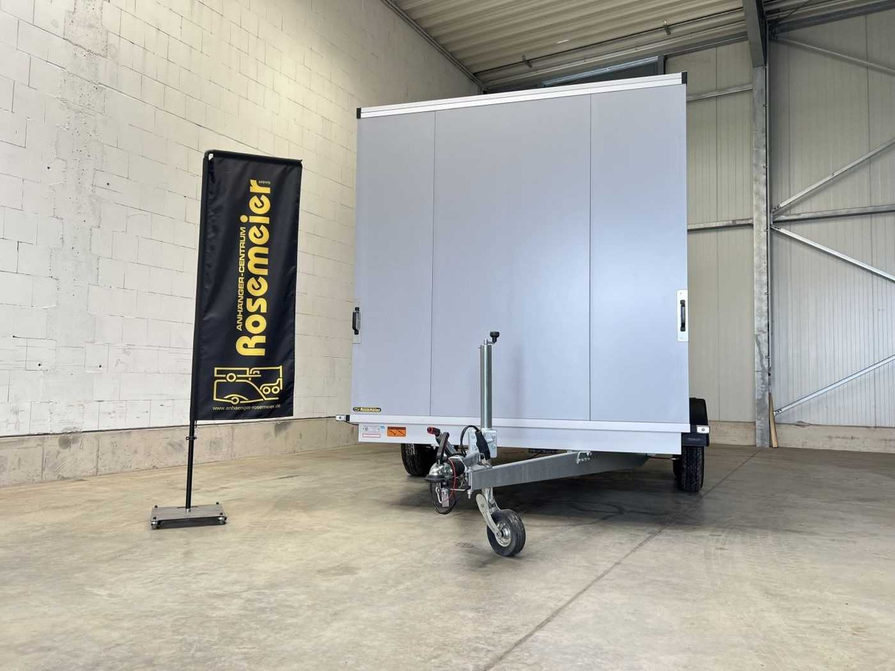 New Closed box trailer VEZEKO TK D 27.40 Flügeltüren+Seitenkl Promotionanhänger: picture 28