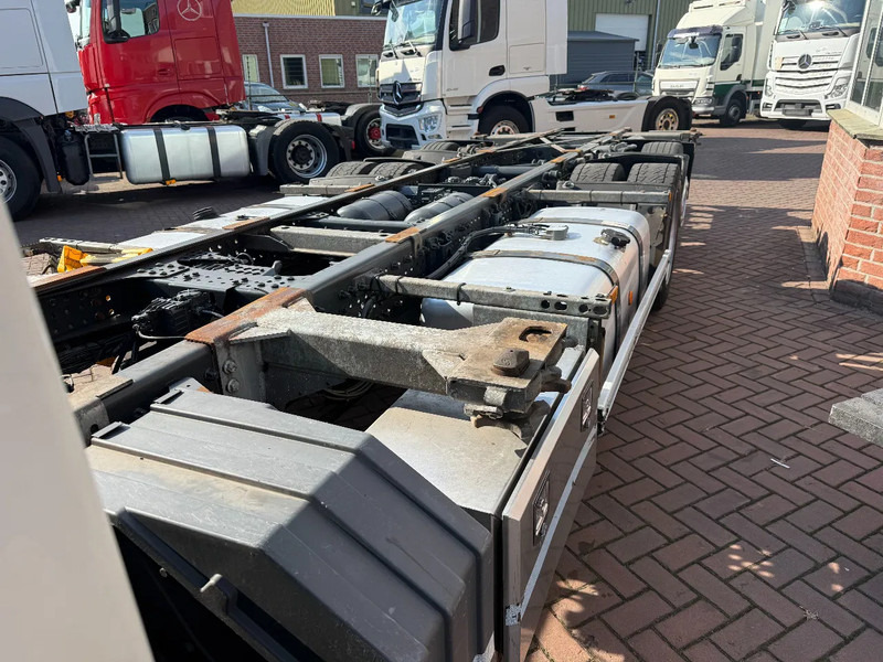 Container transporter/ Swap body truck Mercedes-Benz Actros Actros 2542LL 6X2 BDF / ACC / AHK/ TUV 8-2026 / NL TRUCK: picture 20 Container transporter/ Swap body truck Mercedes-Benz Actros Actros 2542LL 6X2 BDF / ACC / AHK/ TUV 8-2026 / NL TRUCK: picture 20