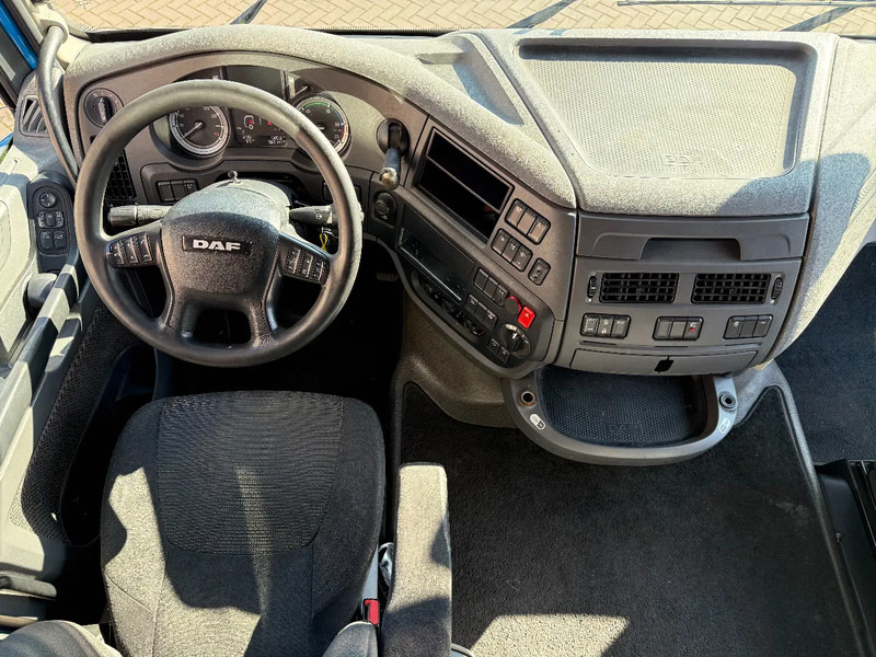 Interior photo 1: Tractor truck DAF XF 460 XF460 4X2 SSC/2X TANK/HOLLAND TRUCK
