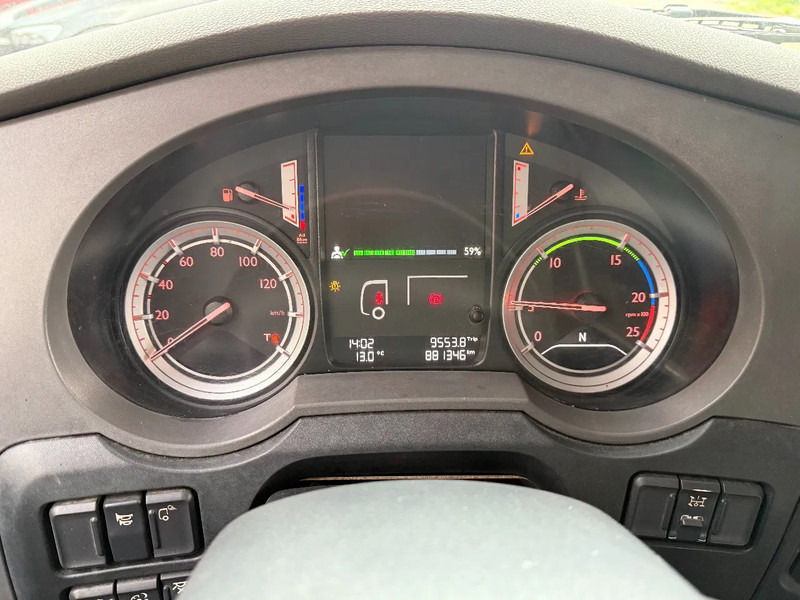 DAF XF XF460 4X2 - Tractor truck: picture 4 DAF XF XF460 4X2 - Tractor truck: picture 4