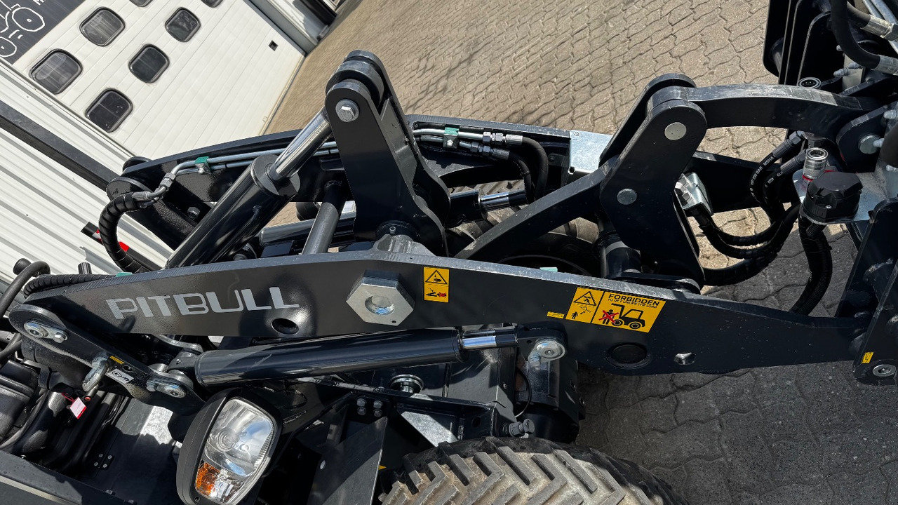 PITBULL X27-45 - Wheel loader: picture 2 PITBULL X27-45 - Wheel loader: picture 2