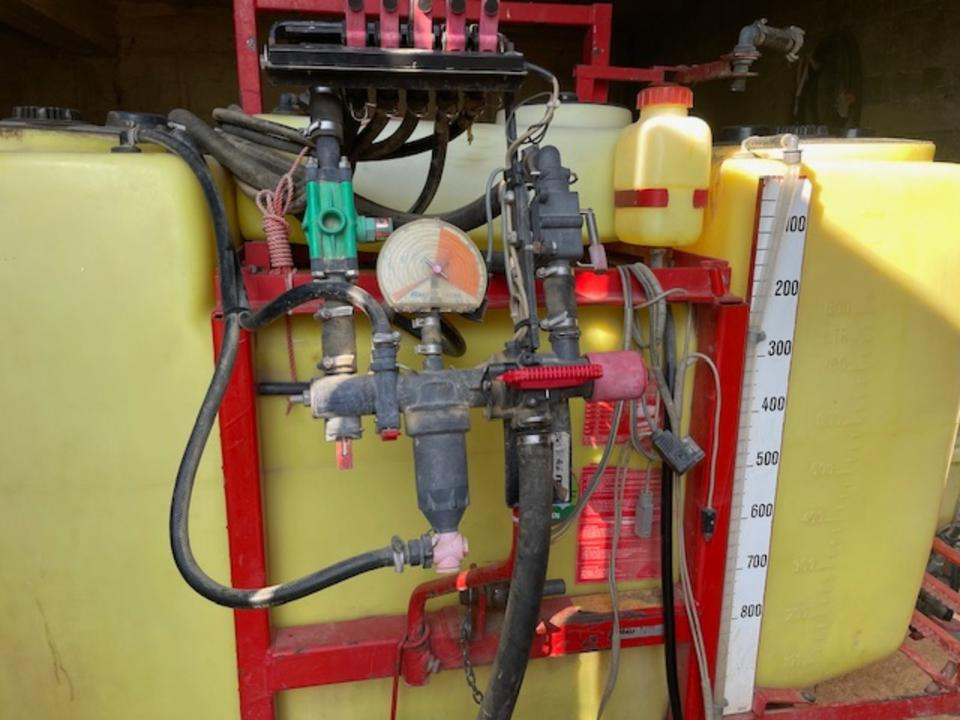 Feldspritze 800 ltr. Rau D2 - Tractor mounted sprayer: picture 3 Feldspritze 800 ltr. Rau D2 - Tractor mounted sprayer: picture 3