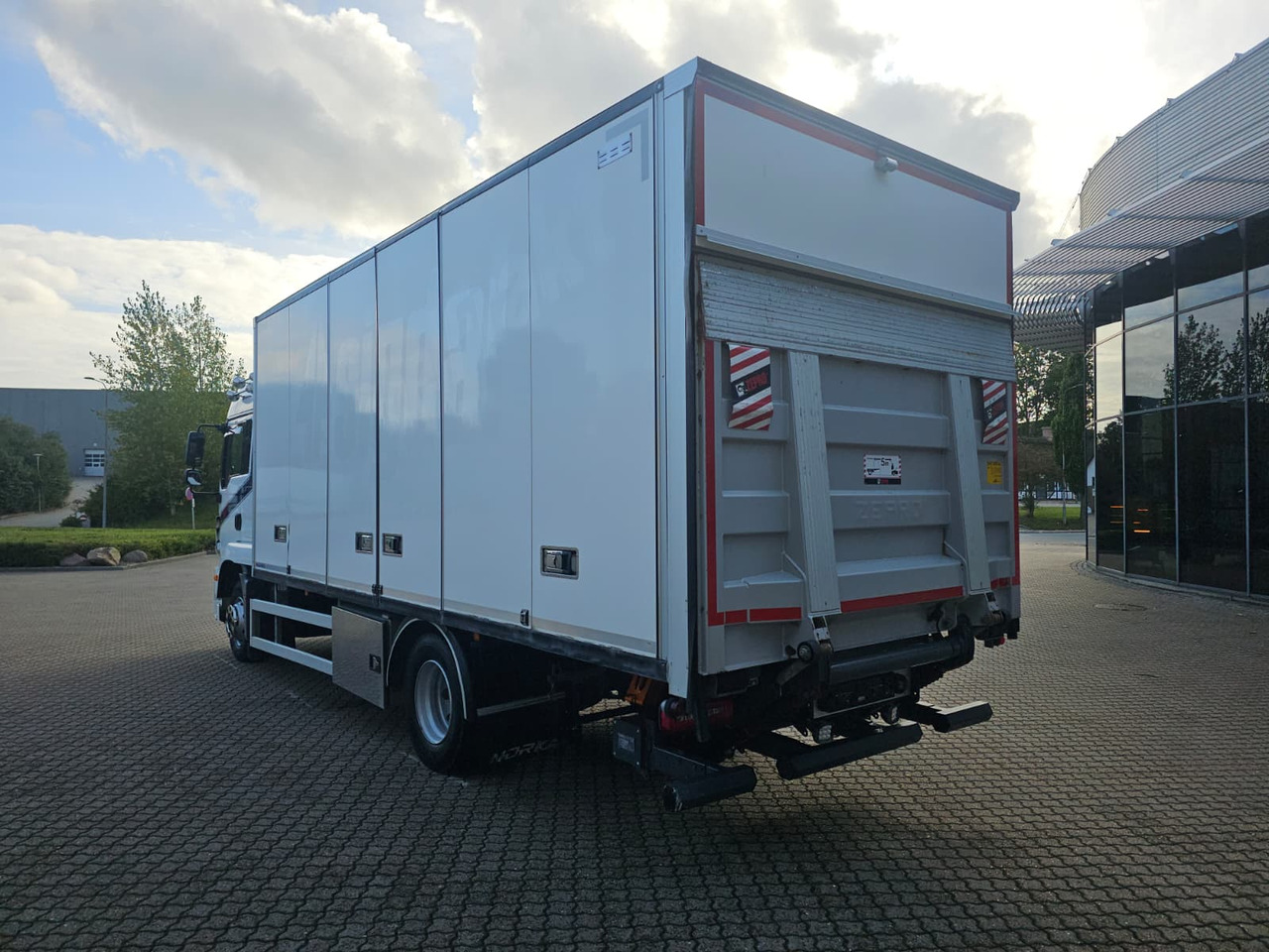 MAN TGM 15.290 - Box truck: picture 4 MAN TGM 15.290 - Box truck: picture 4