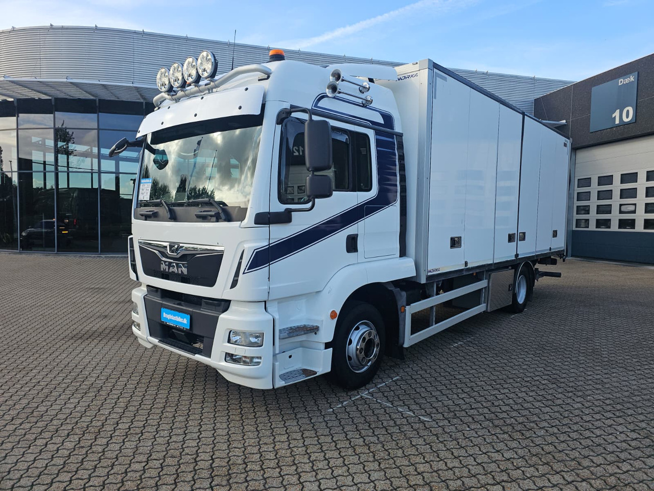 MAN TGM 15.290 - Box truck: picture 1 MAN TGM 15.290 - Box truck: picture 1