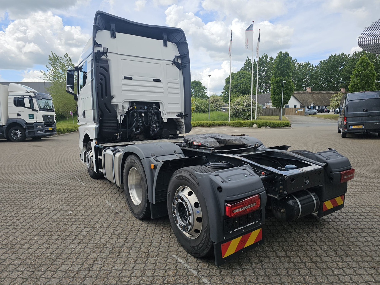 MAN TGX 26.510 6x2 - Tractor truck: picture 3 MAN TGX 26.510 6x2 - Tractor truck: picture 3