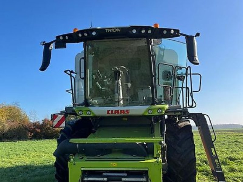 Combine harvester CLAAS Trion 750: picture 11