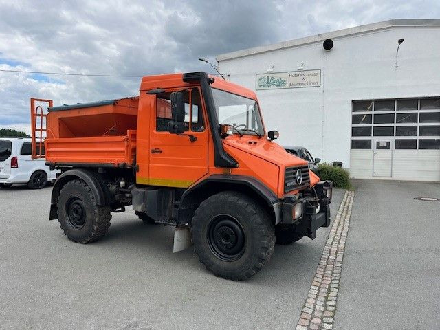 Tipper Mercedes-Benz Unimog 418/10 Winterdienst2000: picture 8 Tipper Mercedes-Benz Unimog 418/10 Winterdienst2000: picture 8