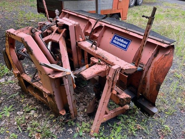 Tipper Mercedes-Benz Unimog 418/10 Winterdienst2000: picture 18 Tipper Mercedes-Benz Unimog 418/10 Winterdienst2000: picture 18