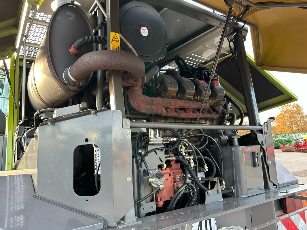 Harvester CLAAS Jaguar 890 mit Kemper 360 und PU: picture 16