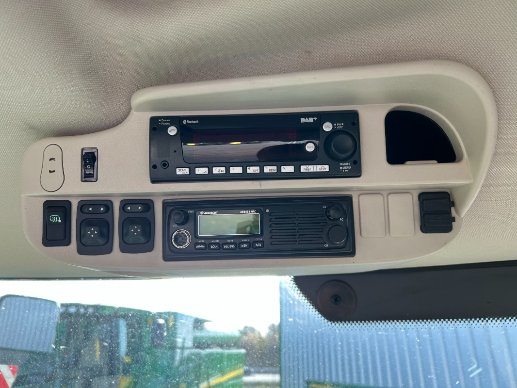 Farm tractor John Deere 6R 250 *MIETRÜCKLÄUFER*: picture 11