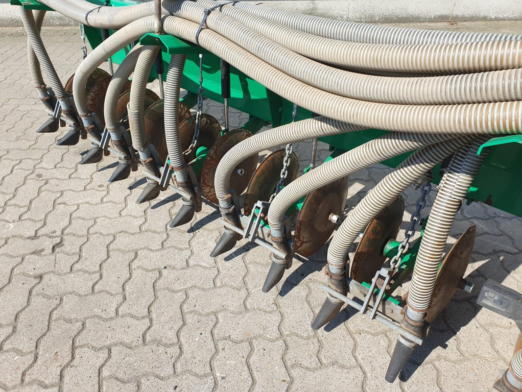 Samson TE 8 - Fertilizing equipment: picture 3 Samson TE 8 - Fertilizing equipment: picture 3