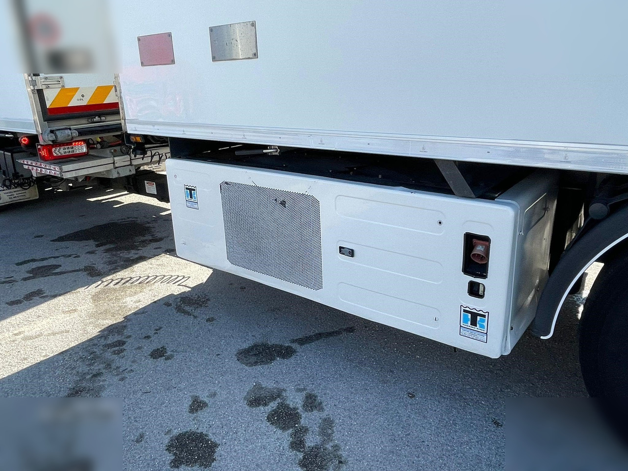 OMAR - Refrigerator trailer: picture 3 OMAR - Refrigerator trailer: picture 3