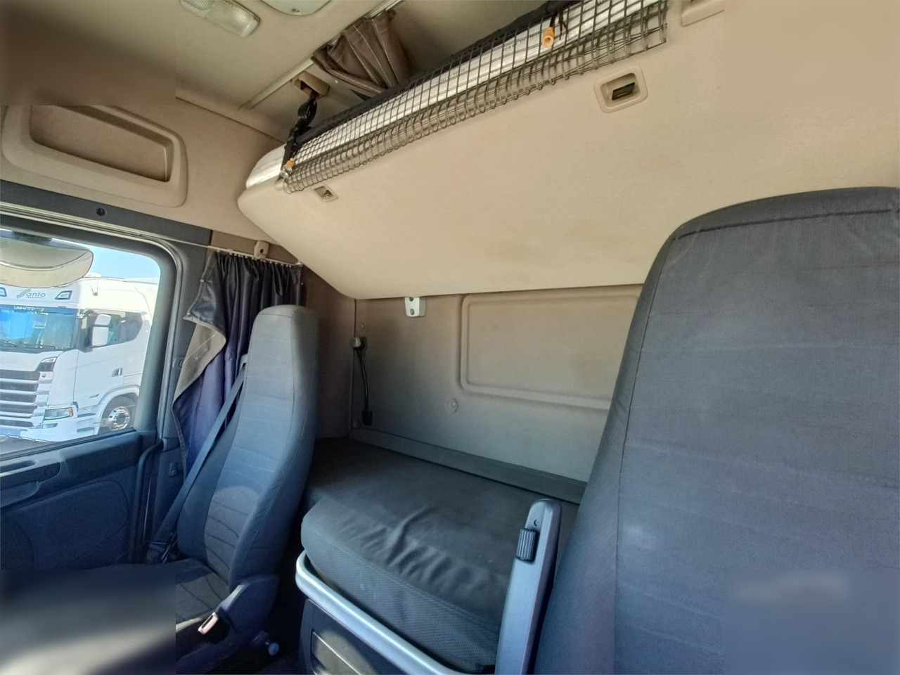 SCANIA R490 - Tractor truck: picture 5 SCANIA R490 - Tractor truck: picture 5