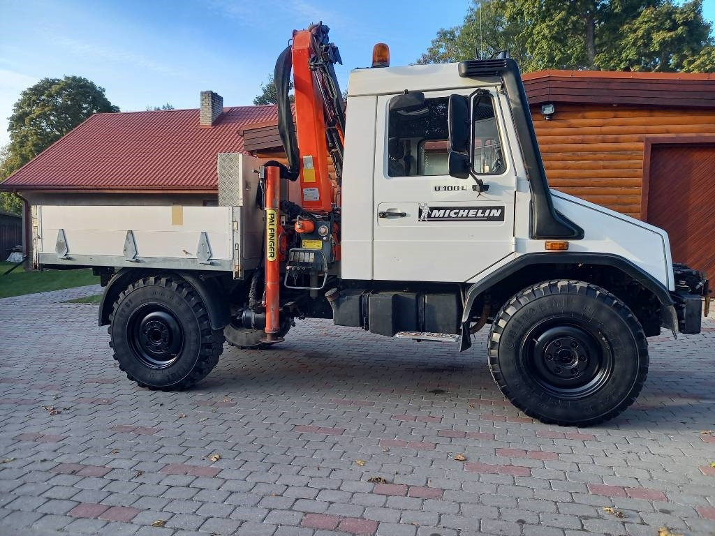 Crane truck Unimog UNIMOG 4X4: picture 23 Crane truck Unimog UNIMOG 4X4: picture 23