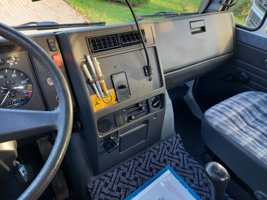 Crane truck Unimog UNIMOG 4X4: picture 39 Crane truck Unimog UNIMOG 4X4: picture 39