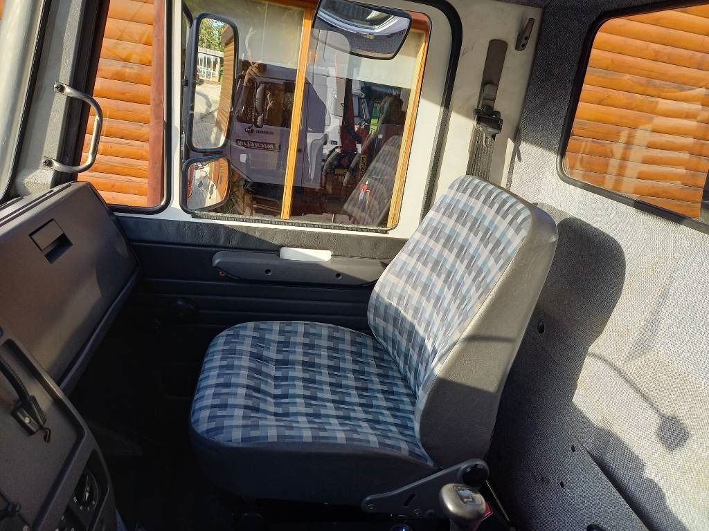 Crane truck Unimog UNIMOG 4X4: picture 33 Crane truck Unimog UNIMOG 4X4: picture 33