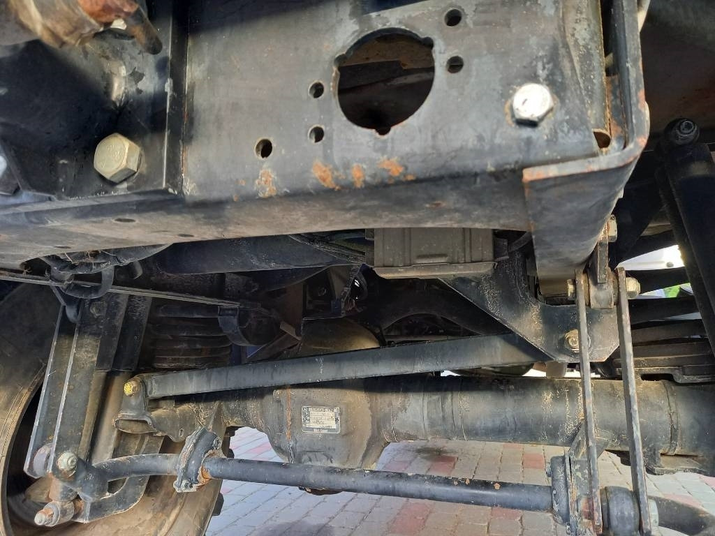 Crane truck Unimog UNIMOG 4X4: picture 31 Crane truck Unimog UNIMOG 4X4: picture 31