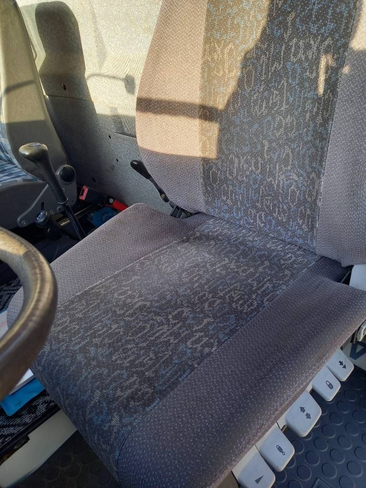 Crane truck Unimog UNIMOG 4X4: picture 35 Crane truck Unimog UNIMOG 4X4: picture 35