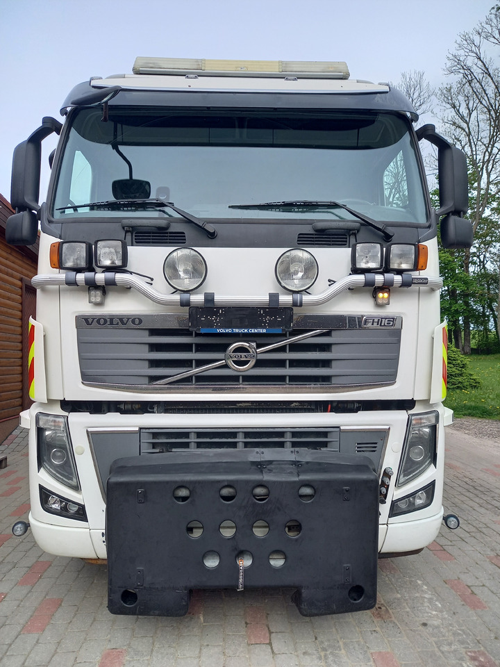 VOLVO FH16, 8x4, BIG AXLES, RETARDER, GW 39500 KG - Tipper: picture 4 VOLVO FH16, 8x4, BIG AXLES, RETARDER, GW 39500 KG - Tipper: picture 4