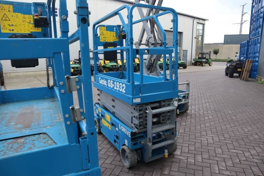 Genie GS1932 E-Drive Several In Stock, 8m Working Height  - Scissor lift: picture 3 Genie GS1932 E-Drive Several In Stock, 8m Working Height  - Scissor lift: picture 3